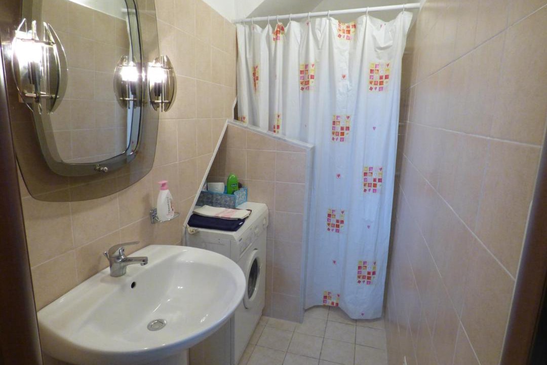 Photo of Bathroom in Avola