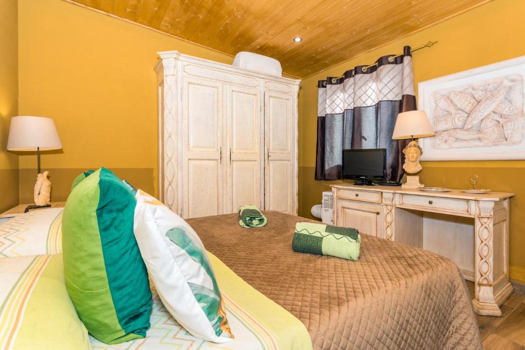Photo of Bedroom in Mitogio