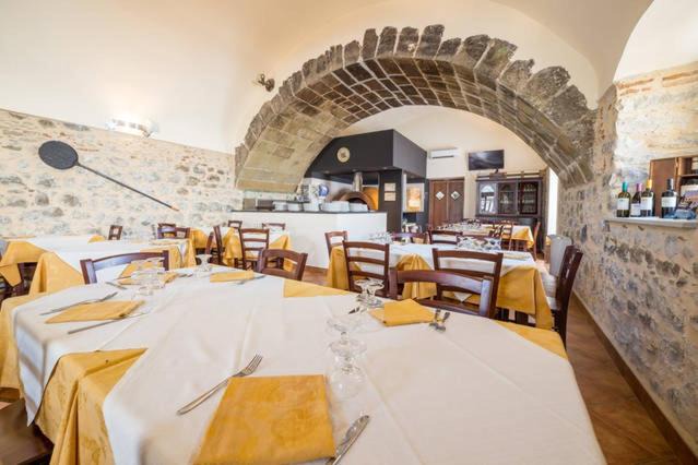 Photo of Kitchen in Roccella Valdemone