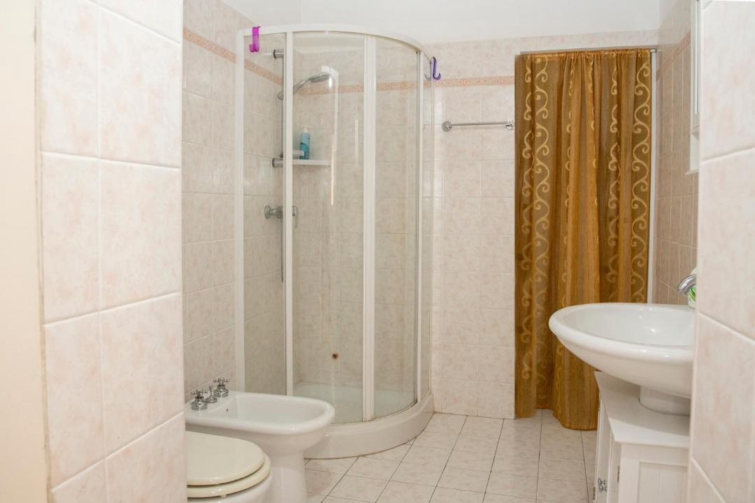 Photo of Bathroom in Comiso