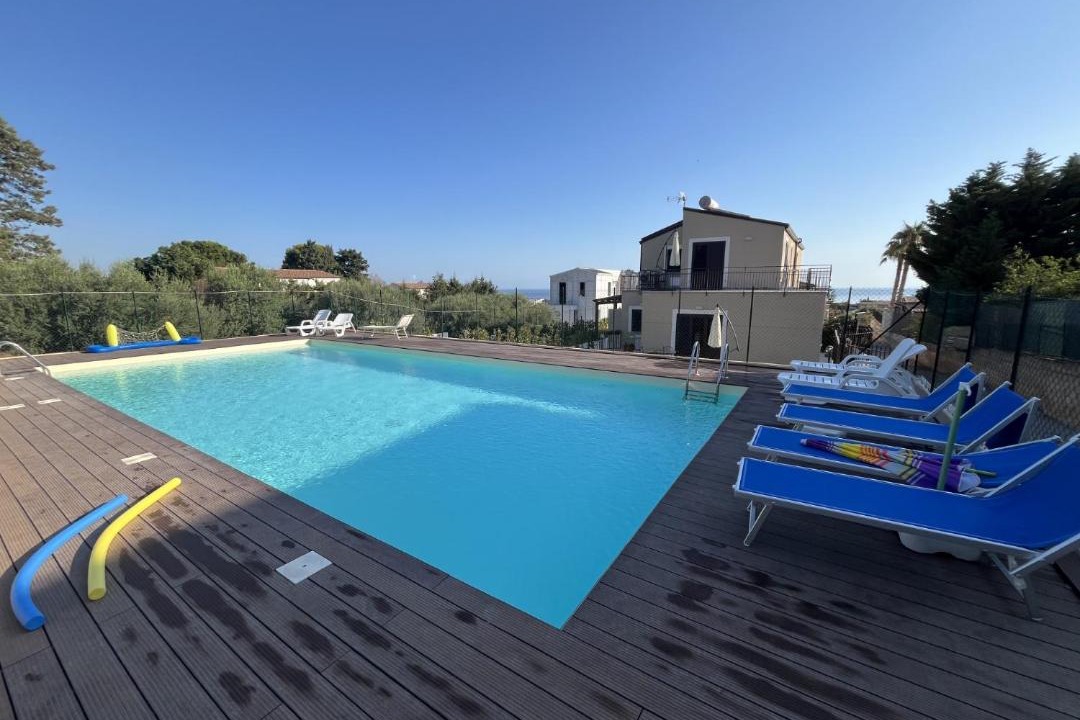 Photo of Others in Torre Colonna-sperone