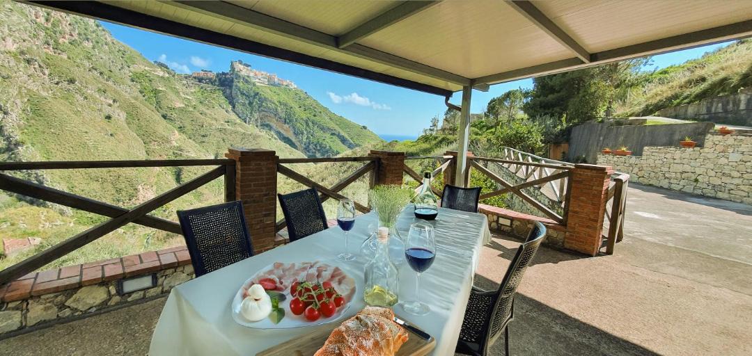Photo of Patio Balcony in Castelmola