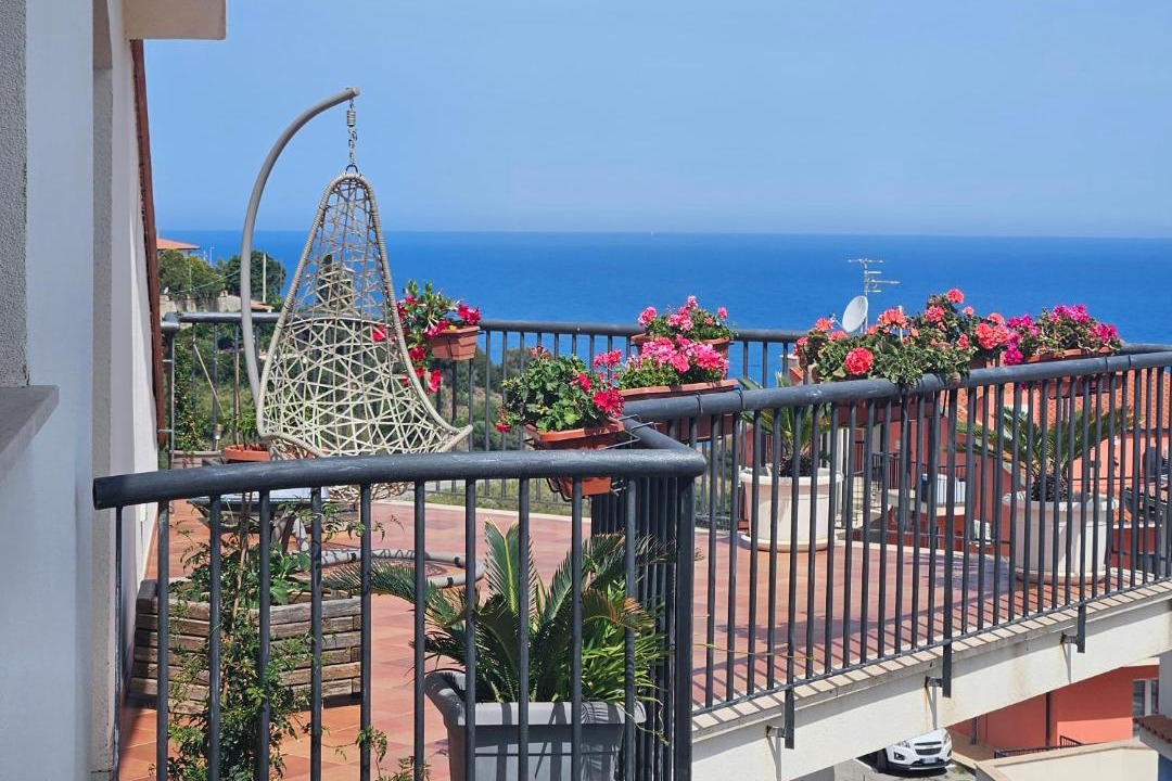 Photo of Patio Balcony in Castel Di Tusa