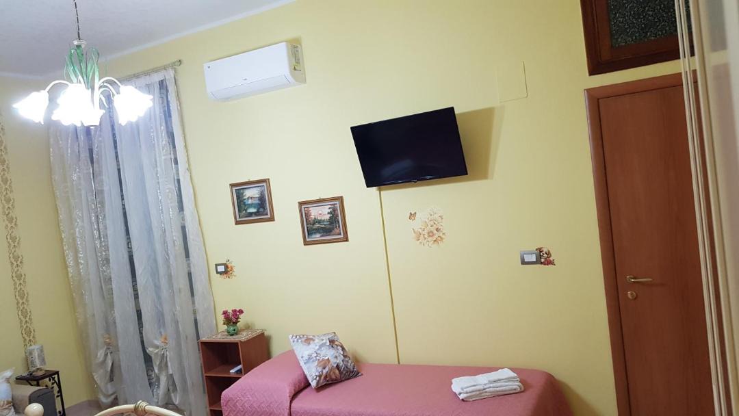 Photo of Others in Solarino