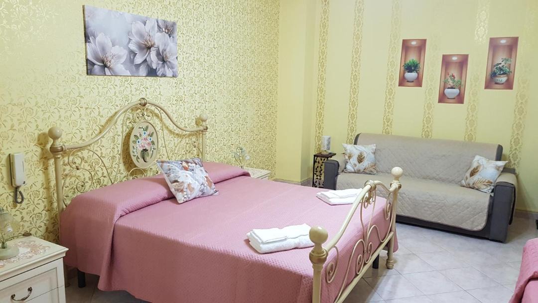 Photo of Bedroom in Solarino