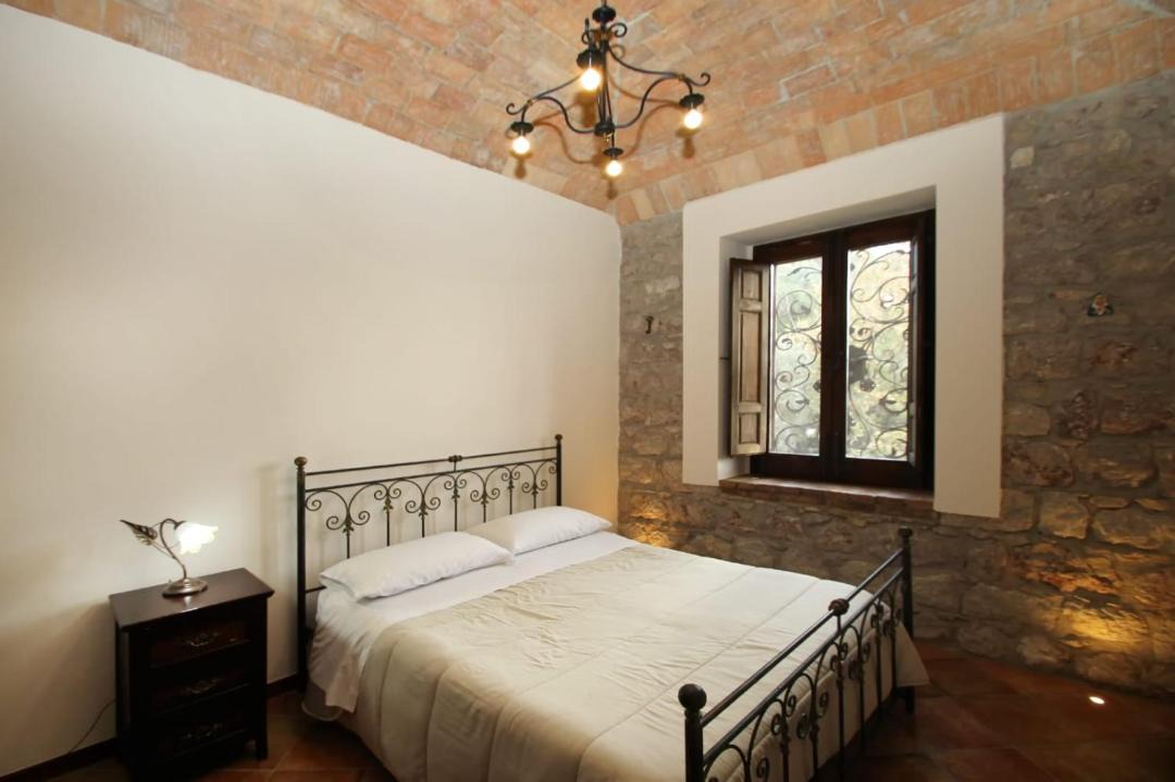 Photo of Bedroom in San Fratello