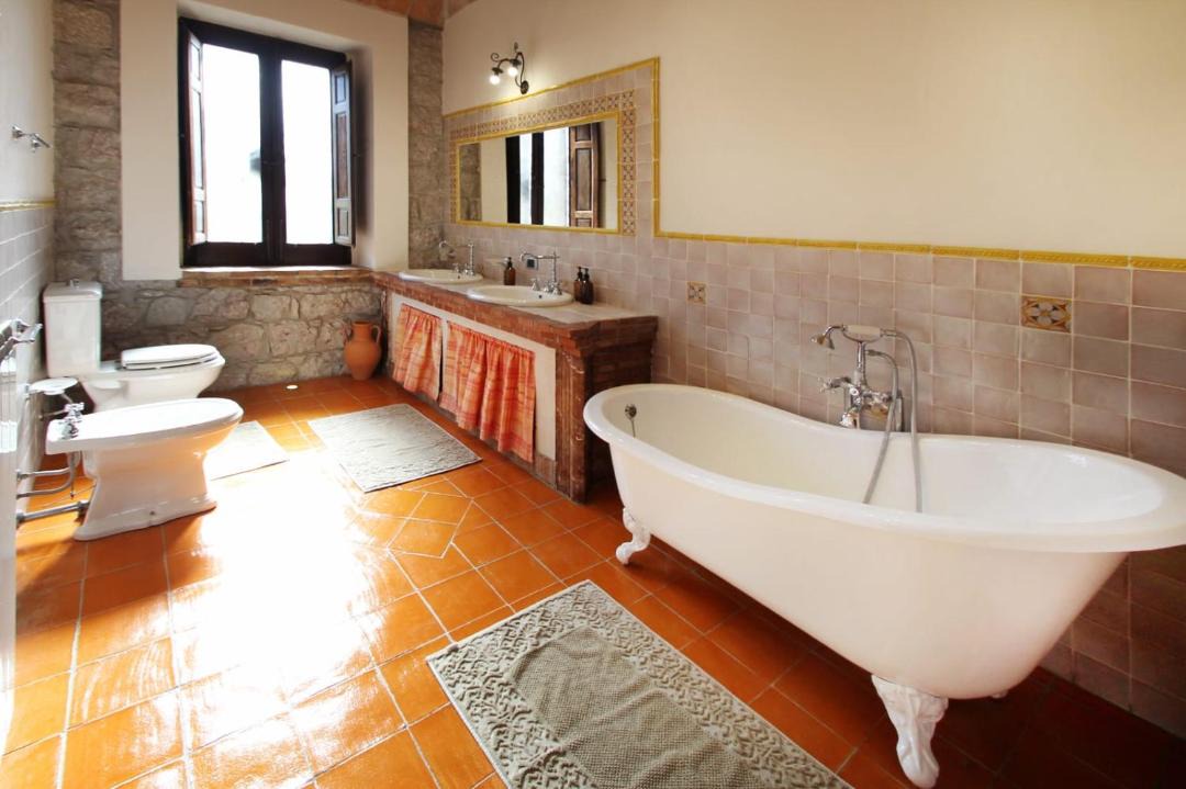 Photo of Bathroom in San Fratello