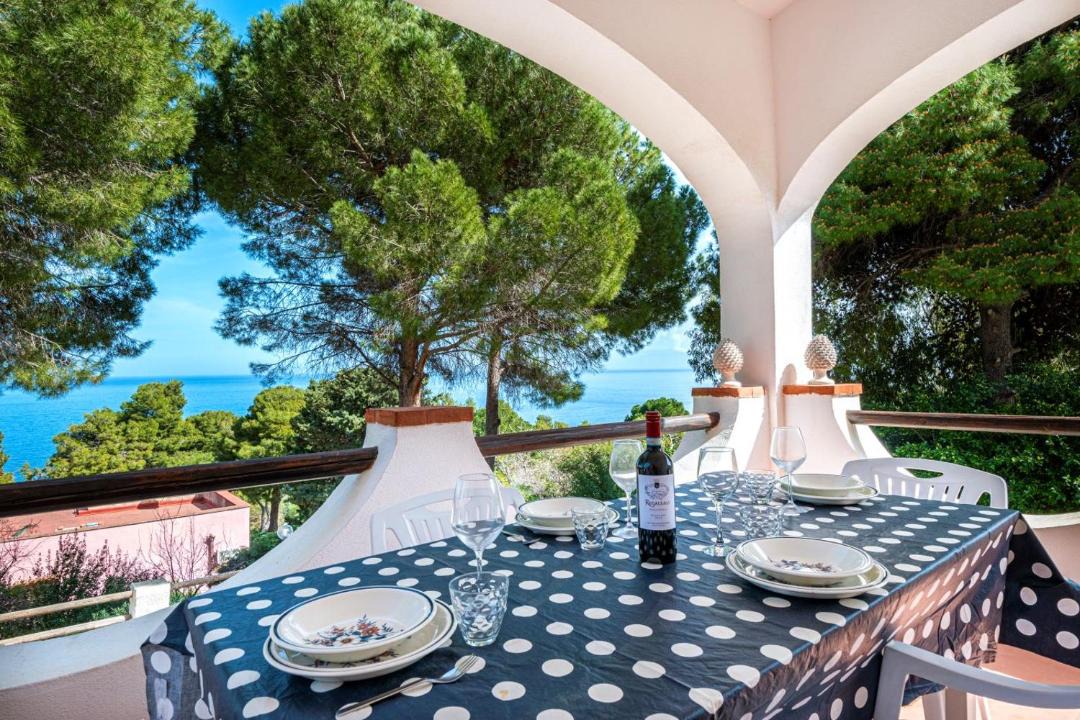 Photo of Patio Balcony in Scopello