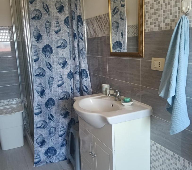 Photo of Bathroom in Floridia