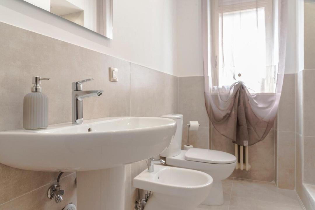 Photo of Bathroom in Picanello-Ognina-Barriera-Canalicchio