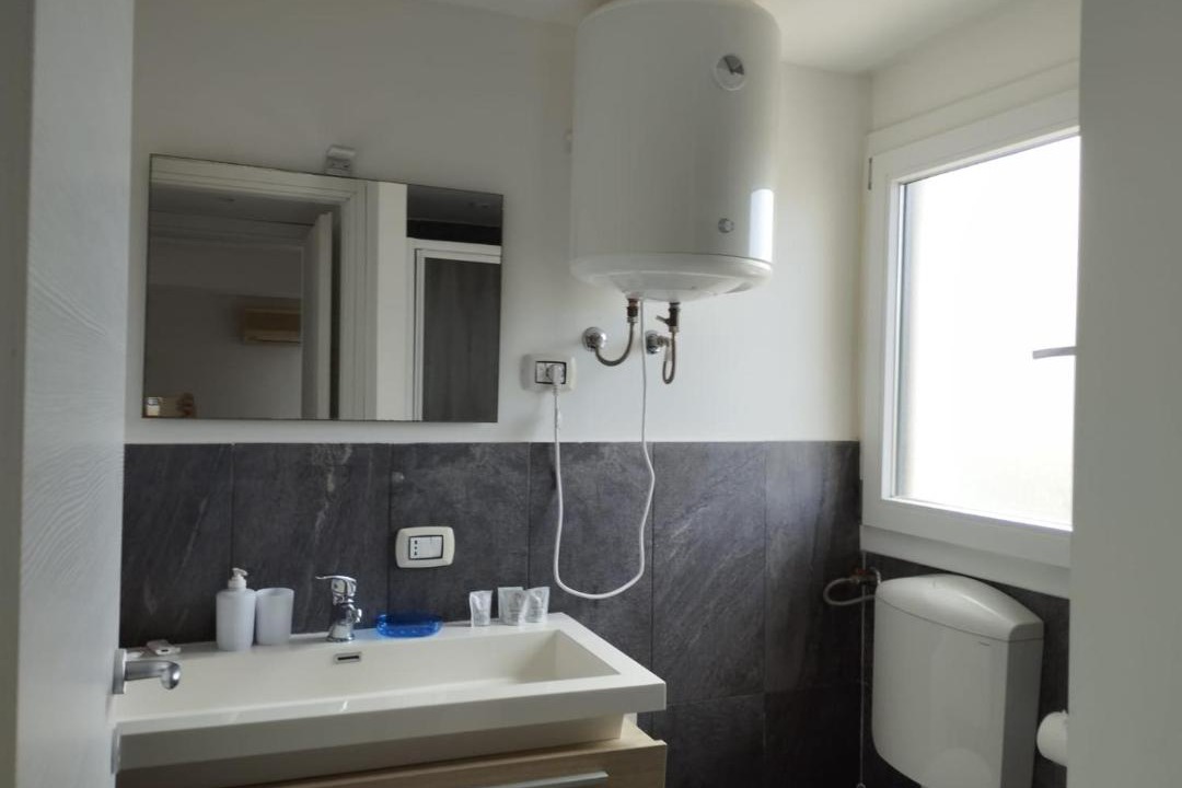 Photo of Bathroom in Carini