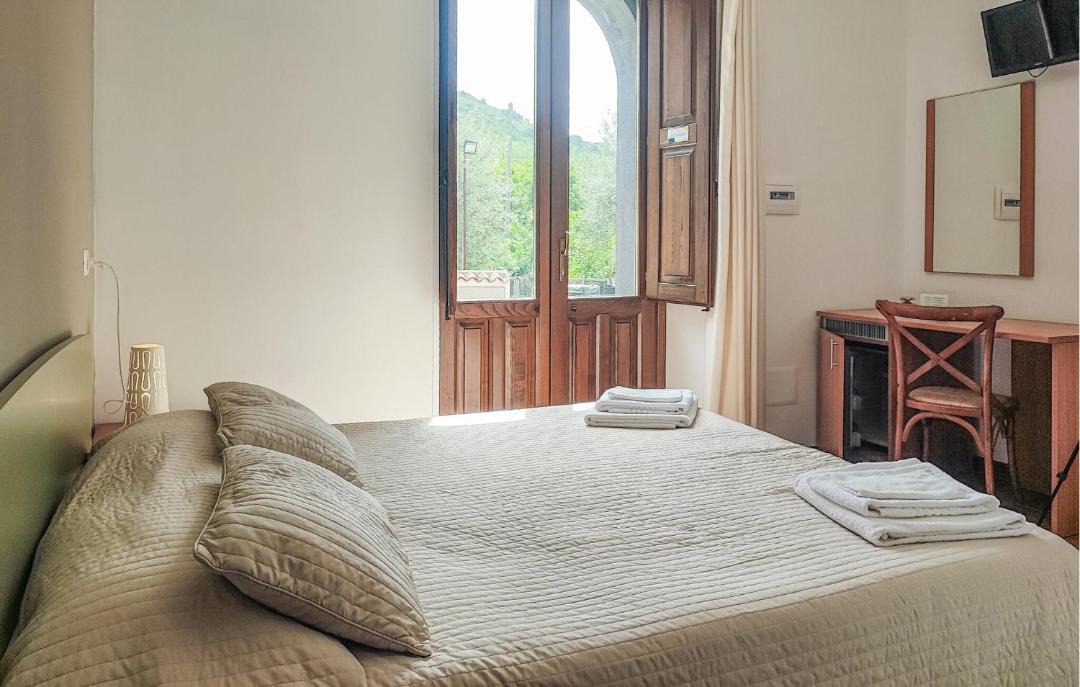 Photo of Bedroom in Mitogio