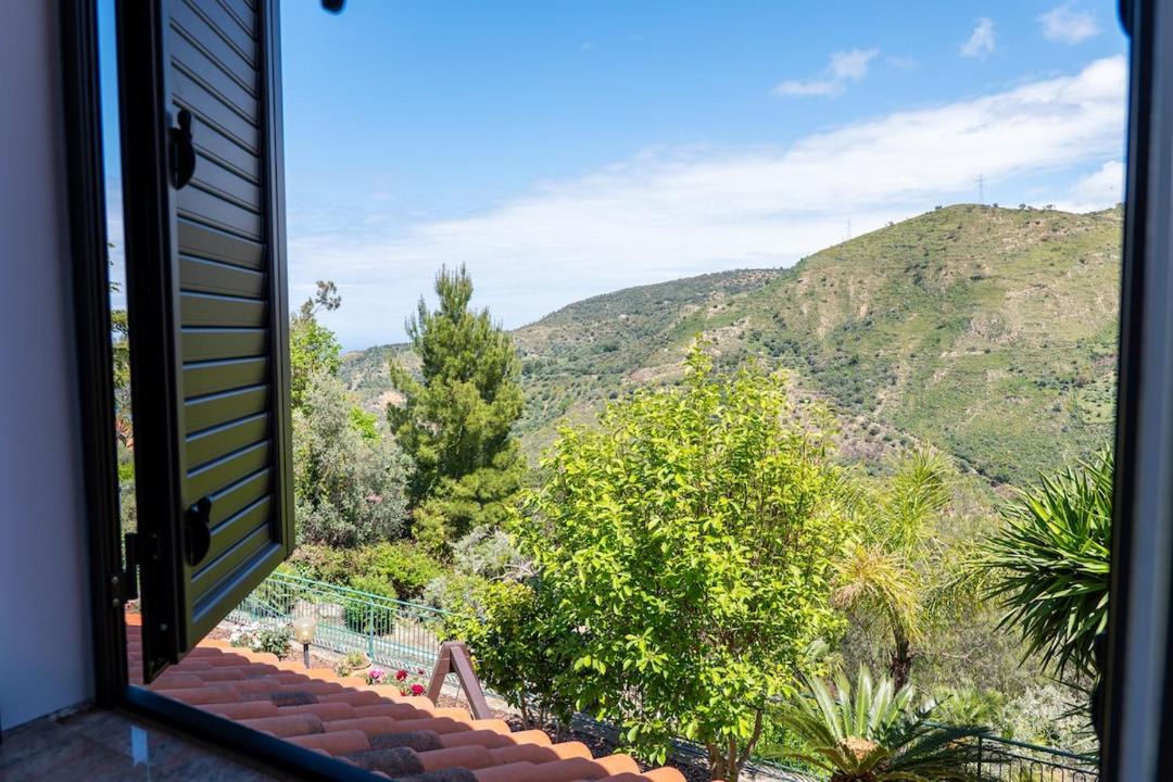 Photo of Patio Balcony in Santo Stefano di Camastra