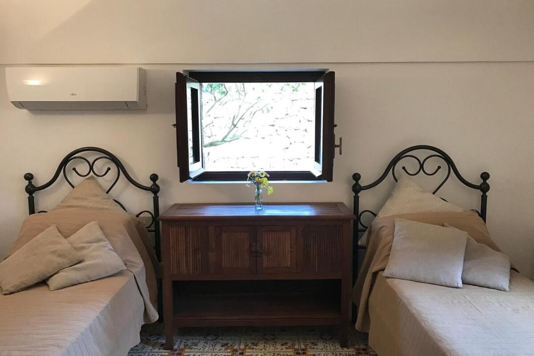 Photo of Bedroom in Kamma