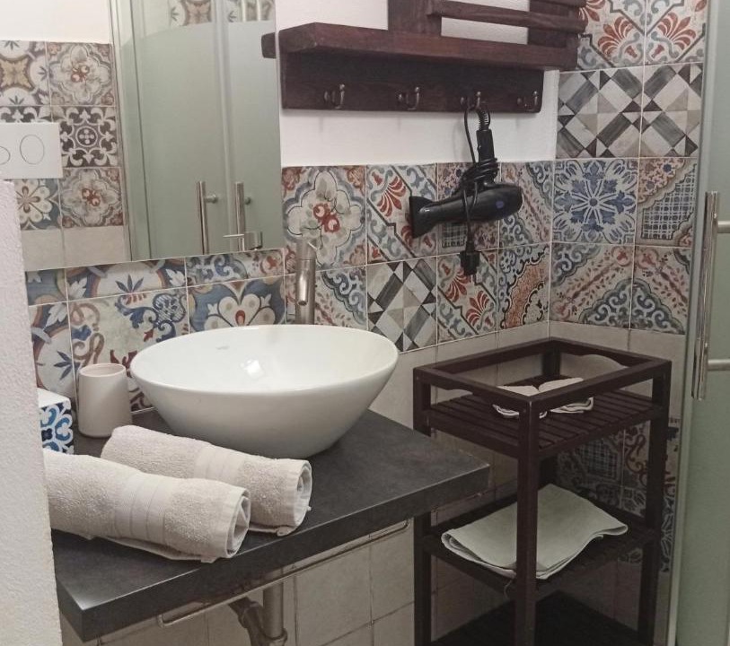 Photo of Bathroom in Lascari
