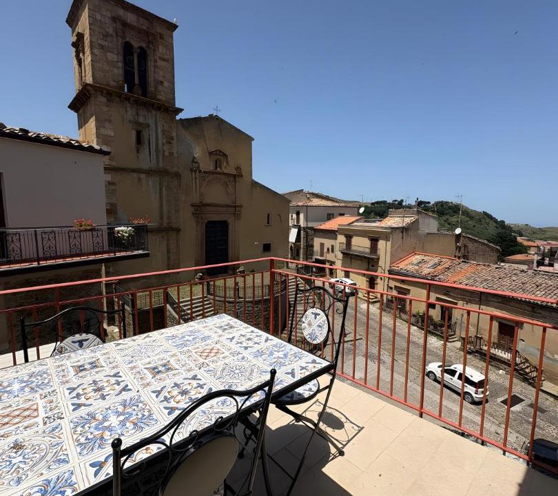 Photo of Patio Balcony in Mistretta