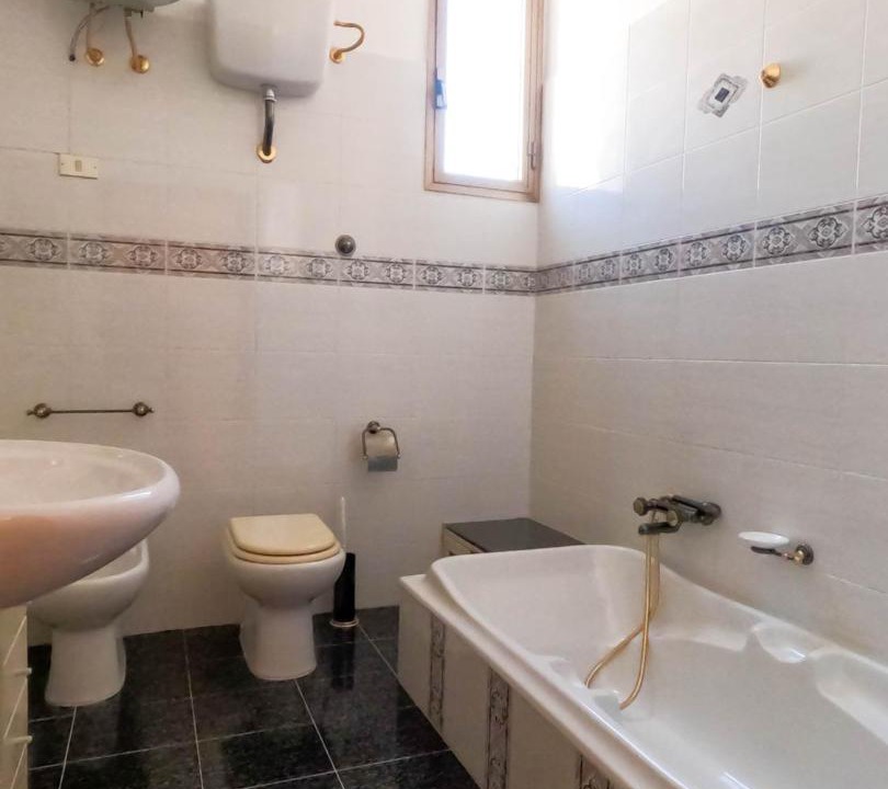 Photo of Bathroom in Caltabellotta