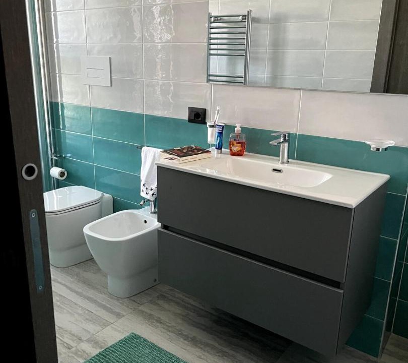 Photo of Bathroom in Gela