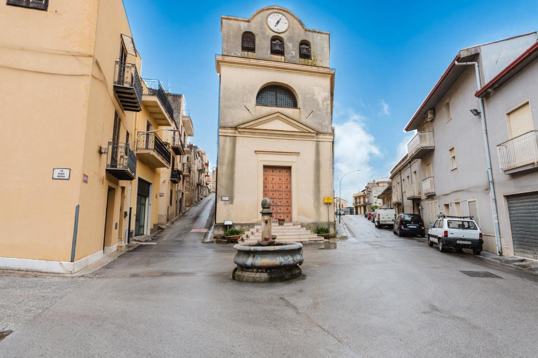 Photo of Buildings in Calatafimi