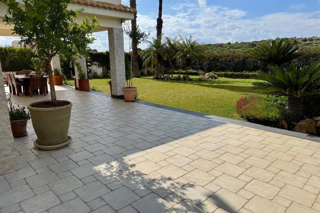 Photo of Patio Balcony in Noto Marina
