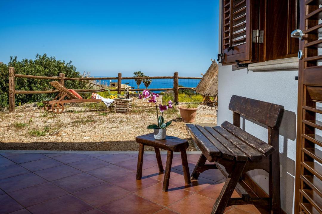 Photo of Patio Balcony in Scopello