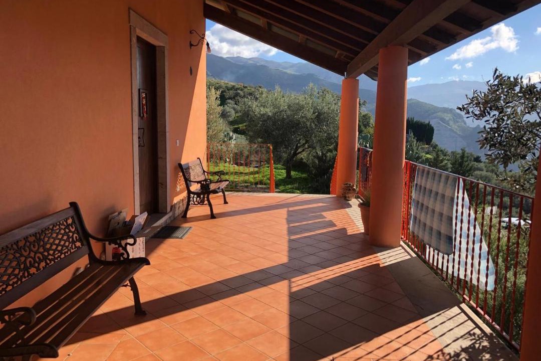Photo of Patio Balcony in San Marco d'Alunzio