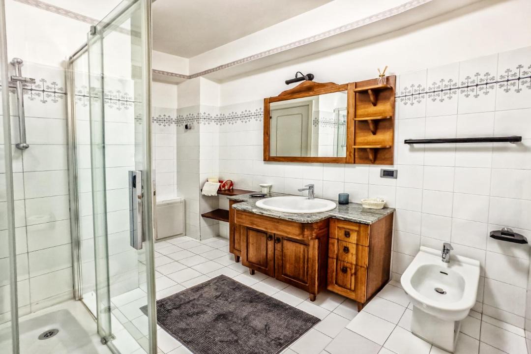 Photo of Bathroom in Catute