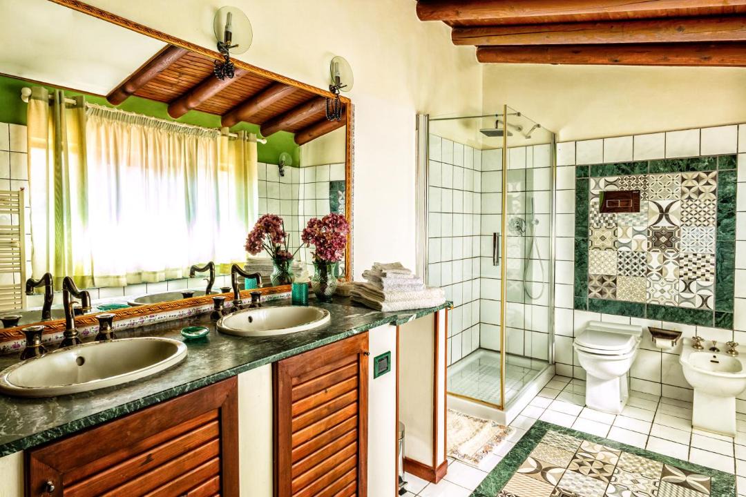 Photo of Bathroom in Catute
