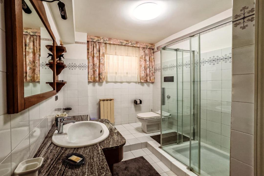 Photo of Bathroom in Catute