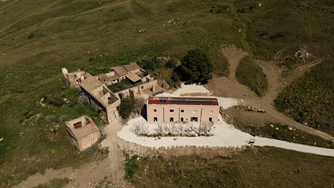 Photo of Buildings in Landro