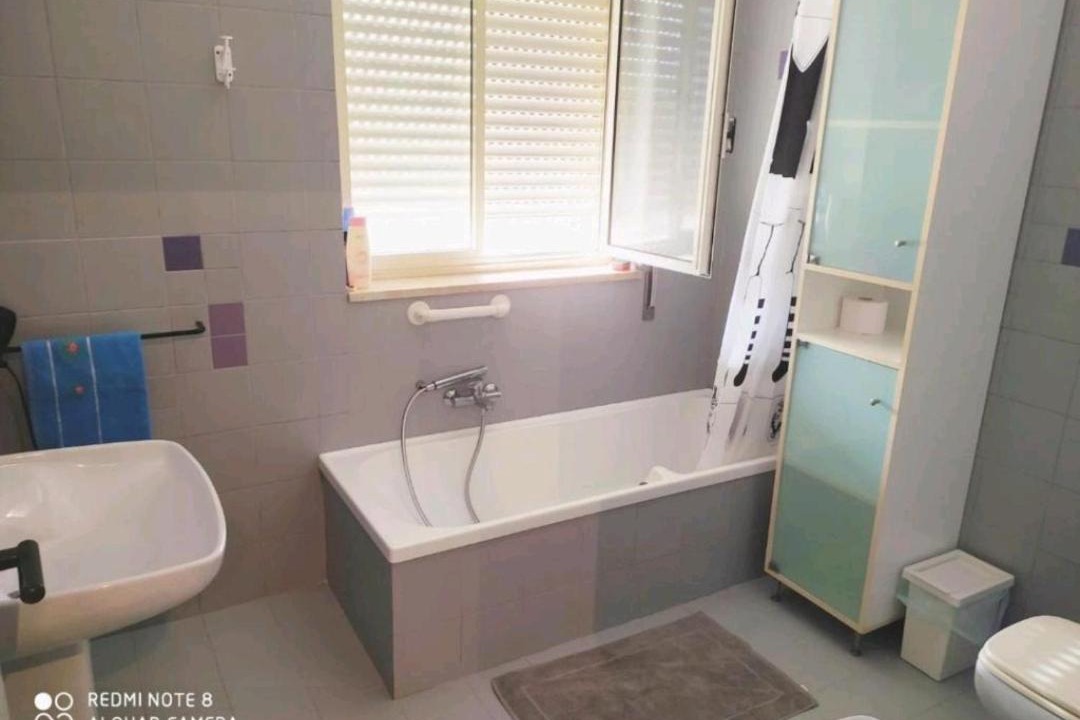 Photo of Bathroom in Comiso