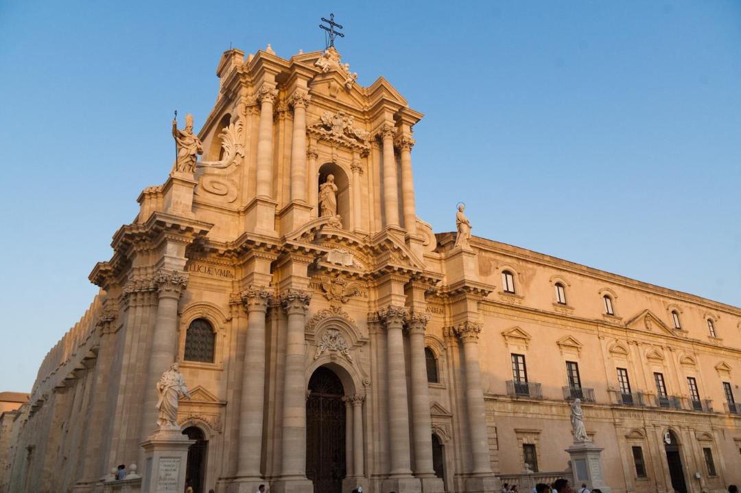 Photo of Buildings in San Lorenzo