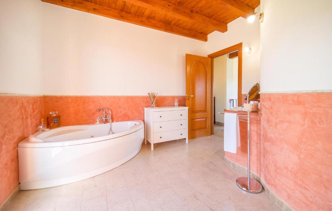 Photo of Bathroom in Caronia