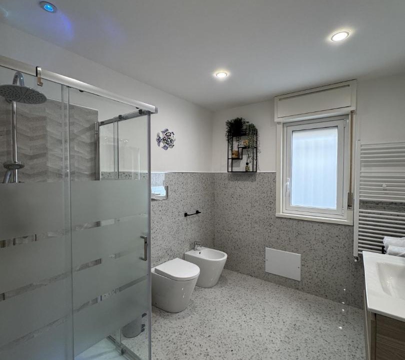 Photo of Bathroom in Misterbianco