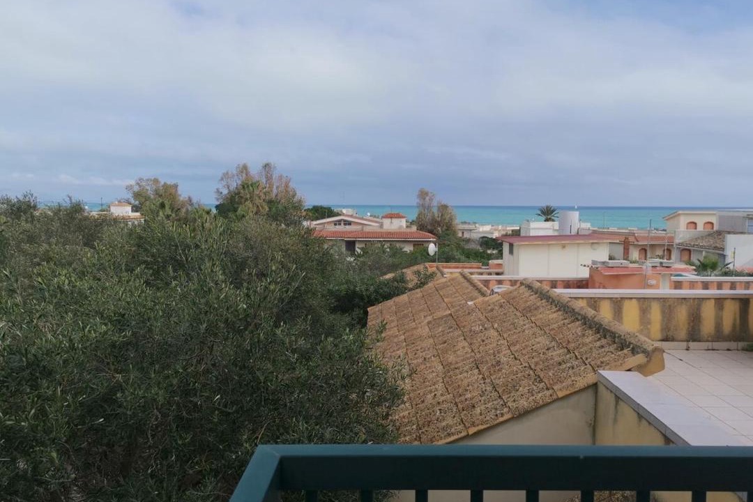 Photo of Patio Balcony in San Lorenzo