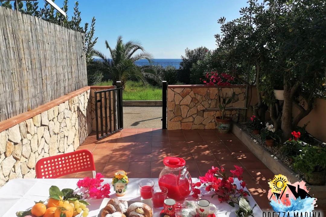 Photo of Patio Balcony in Santa Teresa di Riva