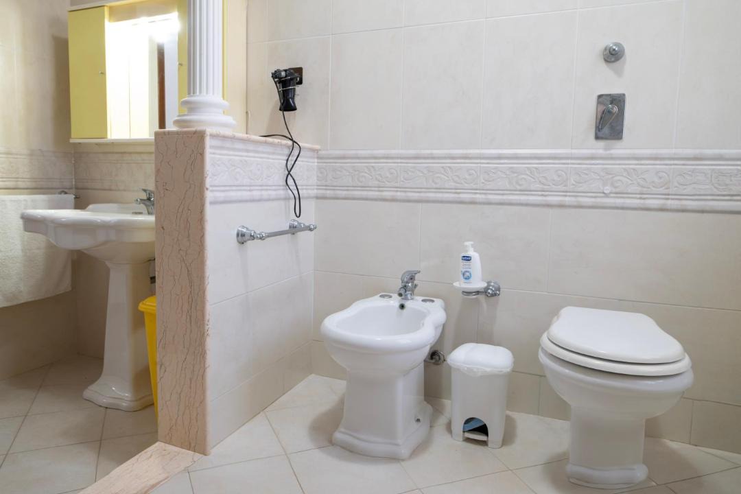Photo of Bathroom in Rilievo