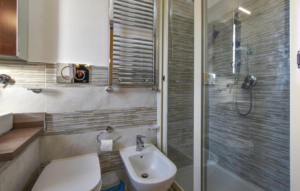 Photo of Bathroom in Linguaglossa