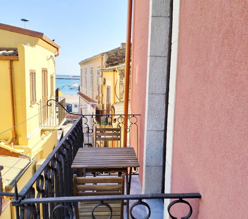 Photo of Others in Licata