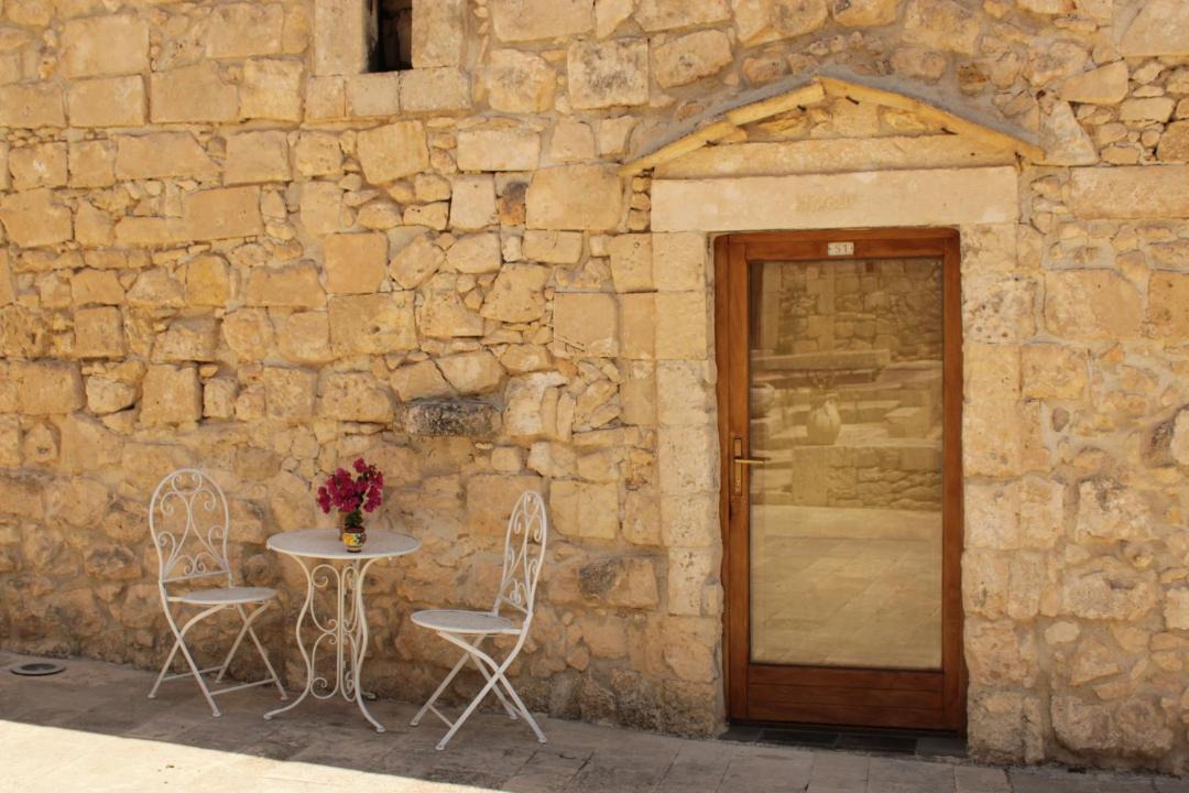 Photo of Others in Noto