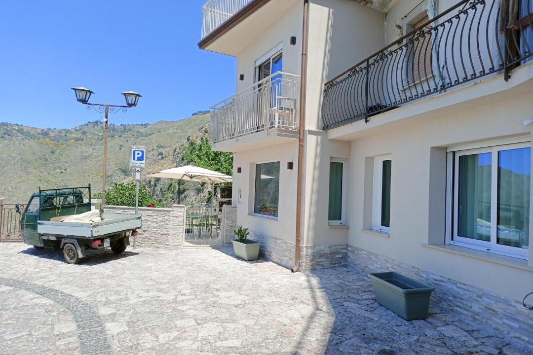 Photo of Buildings in Castelmola