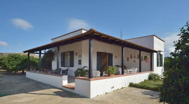 Photo of Buildings in Seccagrande