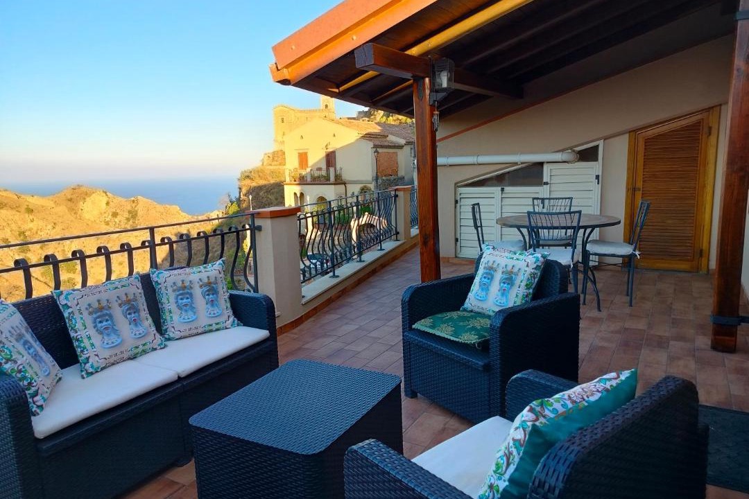 Photo of Patio Balcony in Savoca