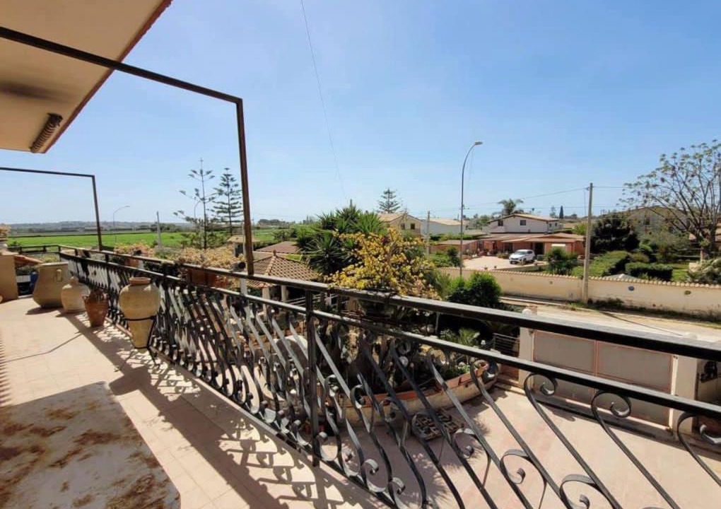 Photo of Patio Balcony in Fanusa