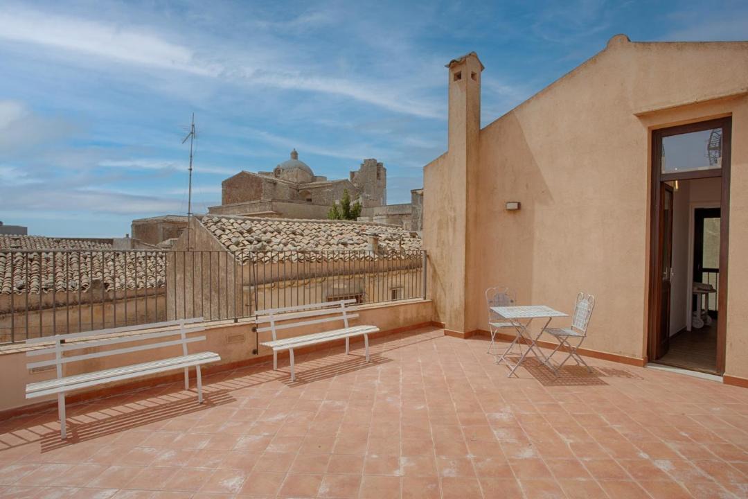 Photo of Patio Balcony in Erice