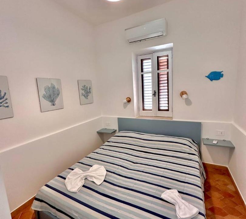 Photo of Bedroom in Vulcano Porto