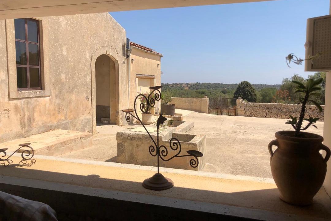 Photo of Others in Noto