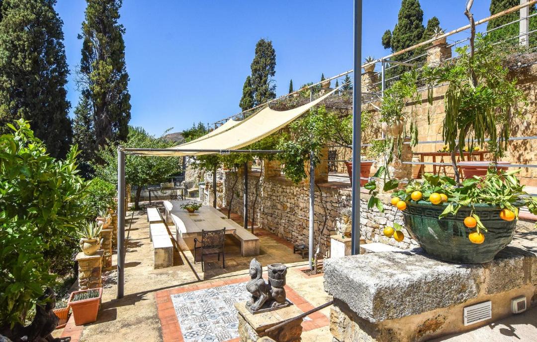 Photo of Patio Balcony in Aidone