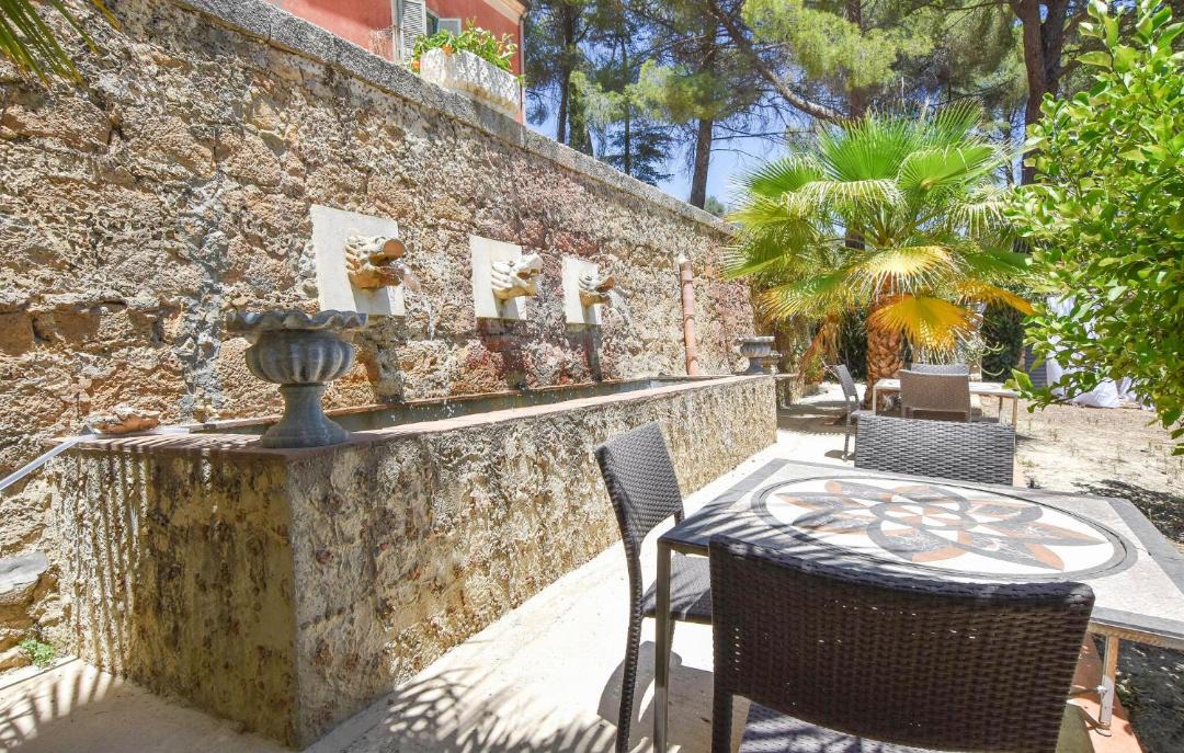 Photo of Patio Balcony in Aidone