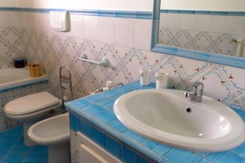 Photo of Bathroom in Collesano